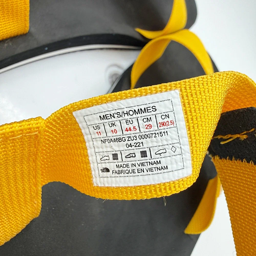 The North Face Skeena Strap Sandal Size 11 Men Gold/Black - NEW no box